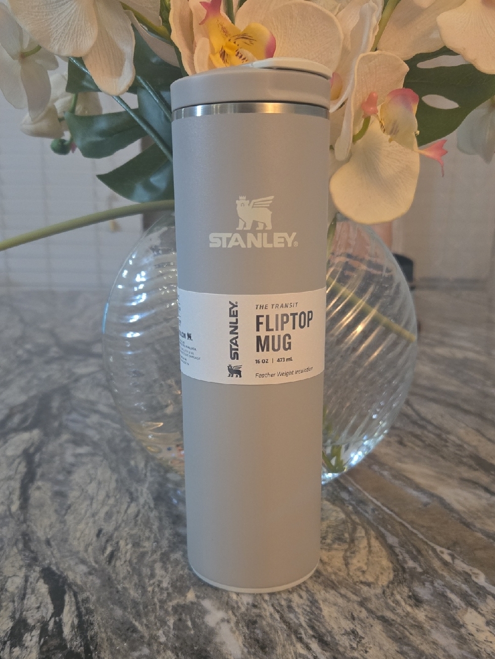 Stanley FlipTop Mug in Light Gray Matte Finish